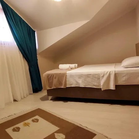 Апартаменты Modern For 6 People In Center