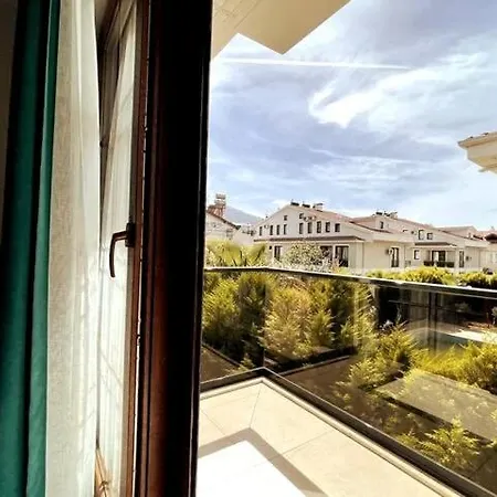 Modern For 6 People In Center Апартаменты