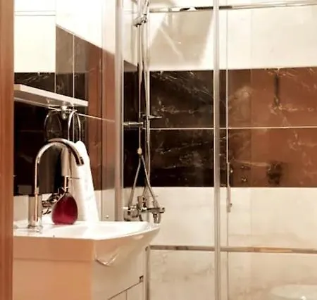 Modern For 6 People In Center Апартаменты