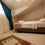 Διαμέρισμα Modern For 6 People In Center