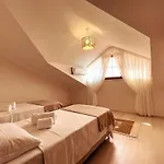 Modern For 6 People In Center Διαμέρισμα *