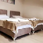 Modern For 6 People In Center Διαμέρισμα Φετιγιέ