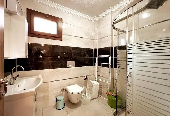 Modern For 6 People In Center شقة *